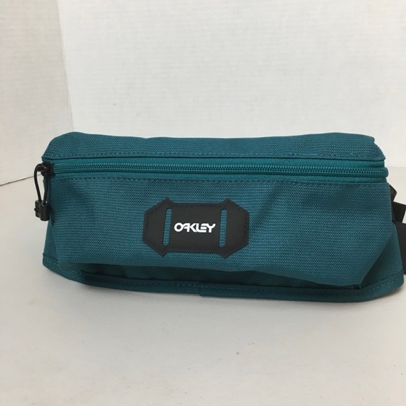 Oakley Fannie Pack Cross Body Bag Seafoam Green - Picture 2 of 8